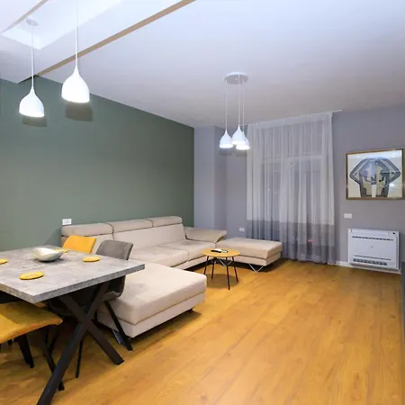 Kler City Center * Tiran